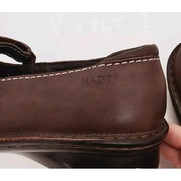Naot Dark Brown Mary Jane Leatjer Stud Embroidery NO Insoles Shoes 39 8 8.5 - Picture 8 of 10